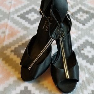 Sexy heels! Touch of Nina